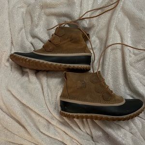 Sorel leather rain and snow boot